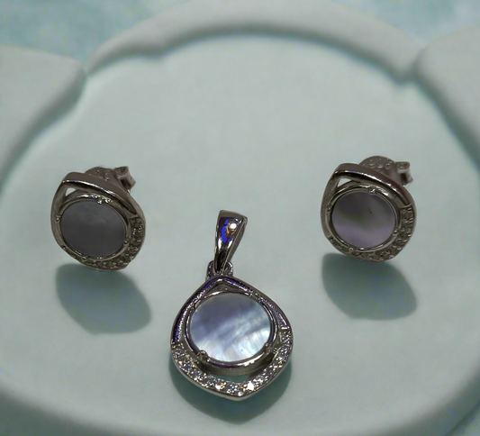 Earring with pendant 92.5 silver with rhodium plating weight 5.100gm