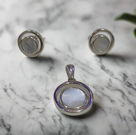 Earring with pendant 92.5 silver with rhodium plating weight 5.190gm