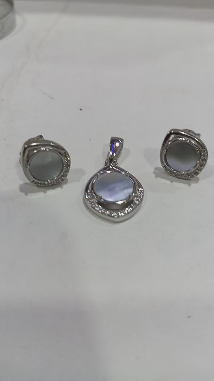 Earring with pendant 92.5 silver with rhodium plating weight 5.100gm