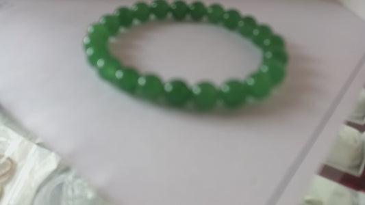 panna bracelet, also known as an emerald bracelet, is a piece of jewelry that features emerald gemstones. Emeralds are a variety of beryl, a mineral family, and are known for their green color, which is due to chromium. Panna bracelets are often associate